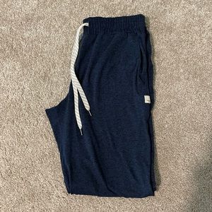 Vuori joggers size medium